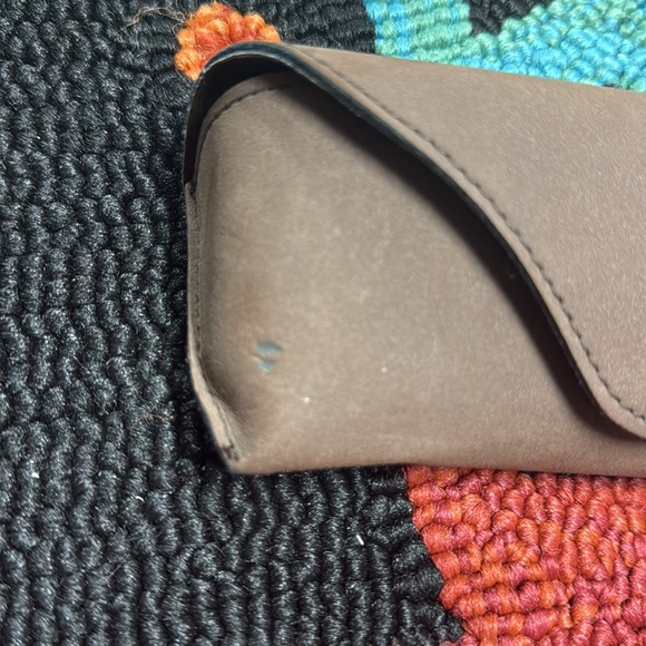 Maui Jim Brown Sunglasses Case - Picture 5 of 7